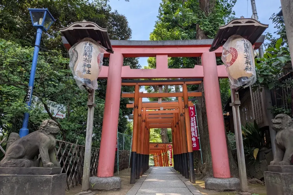 The torii gate of Hanazono Inari Shrine